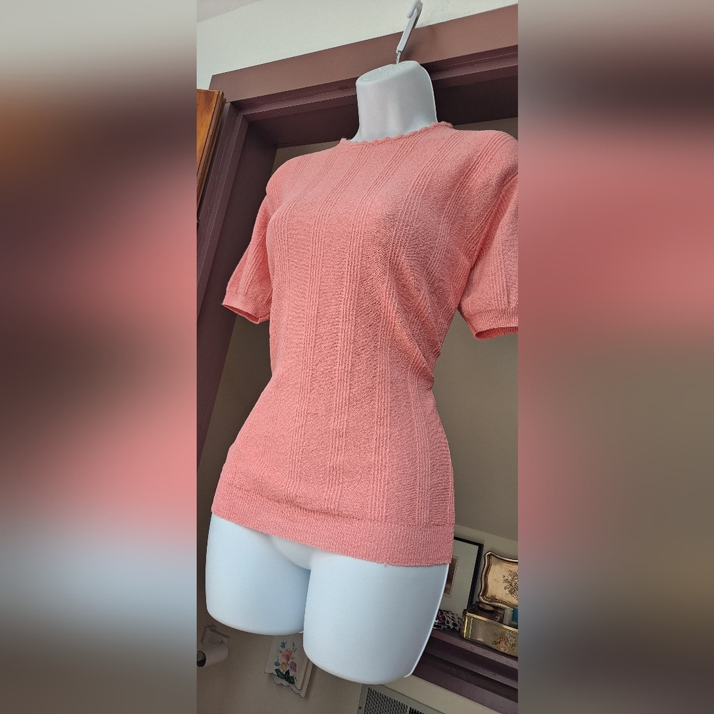 1960's EXMOOR Skimmer Dimmer Salmon Short Sleeve Pin-up Top Pique Neckline RETRO
